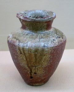Jar, Echizen ware, Kamakura period, 1200s AD, ceramic - Hakone Museum of Art - Hakone, Kanagawa, Japan - DSC08237