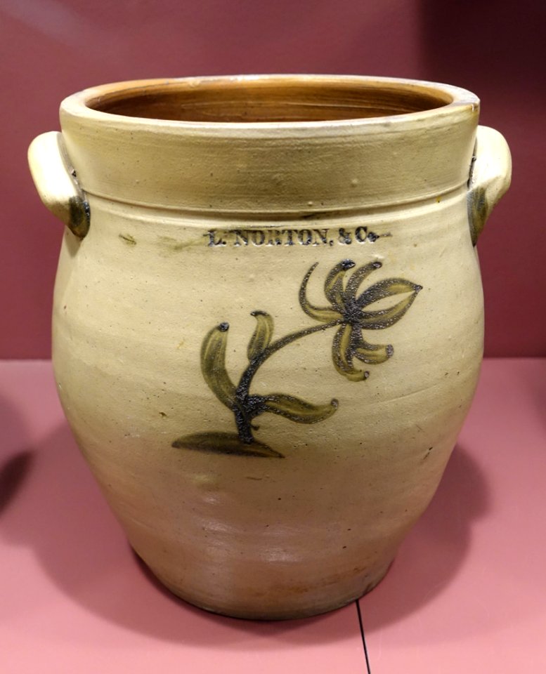 Jar, L. Norton & Company, 1823-1828 - Bennington Museum - Bennington, VT - DSC08950