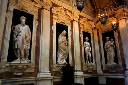 Isaiah, St. Elizabeth, and Eve by Matteo Cividali, second half of the 15th century, and Madonna by Andrea Sansovino, early 1500s, marble - San Lorenzo (Genoa) - DSC01924