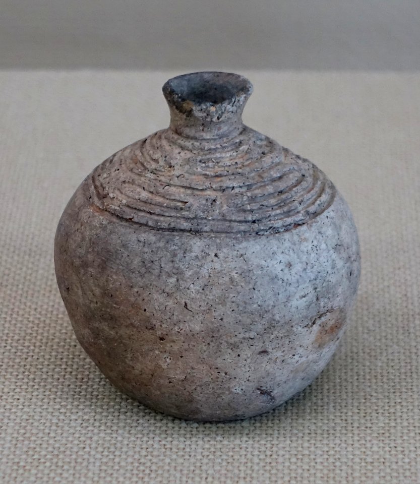 Jar, excavated at Aomori prefecture, Jomon pottery, Final Jomon period, ceramic - Hakone Museum of Art - Hakone, Kanagawa, Japan - DSC08203