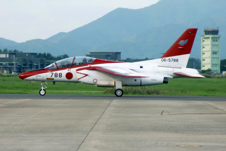 JASDF T-4 ashiya 20161009 082802