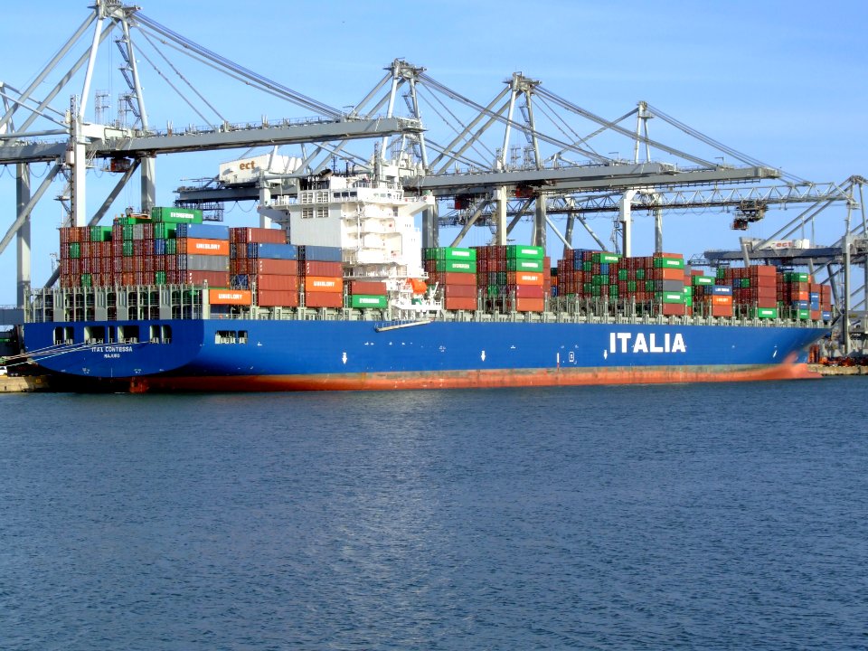 Ital Contessa p2, at the Amazone harbour, Port of Rotterdam, Holland 14-Jan-2007