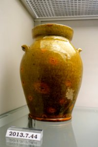 Jar, New Hampshire, probably Exeter area, 1840-1860, lead-glazed redware, item HD 2013.7.44 - Flynt Center of Early New England Life - Deerfield, Massachusetts - DSC04028