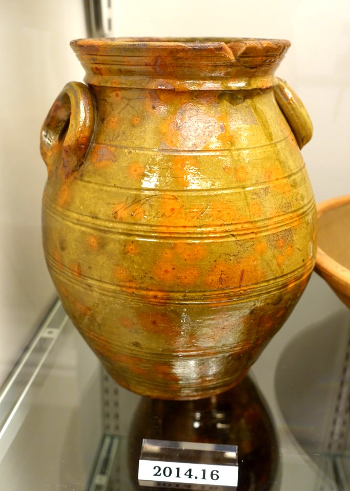 Jar by Lemuel Wait, Whately MA, 1825-1830, lead-glazed redware, item HD 2014.16 - Flynt Center of Early New England Life - Deerfield, Massachusetts - DSC04185