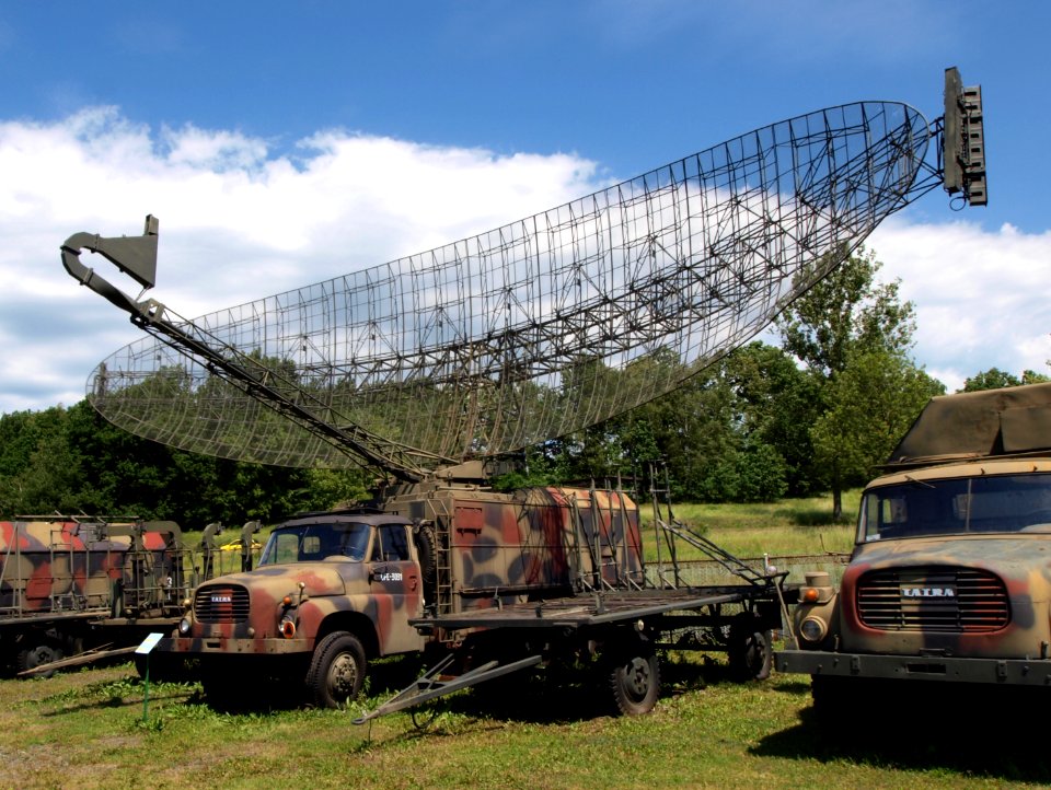 Jawor M-2 Surveillance Radar pic1
