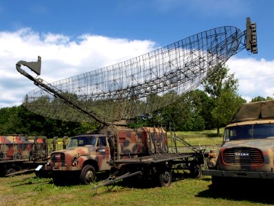 Jawor M-2 Surveillance Radar pic1