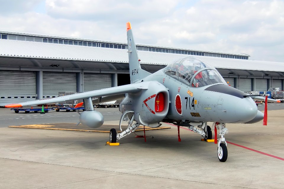 JASDF T-4 fukuoka 20121103125728