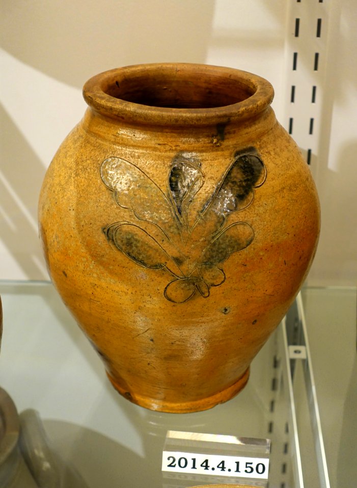 Jar, American, probably New York or New Jersey, c. 1820, salt-glazed stoneware, cobalt blue, item HD 2014.4.150 - Flynt Center of Early New England Life - Deerfield, Massachusetts - DSC04224