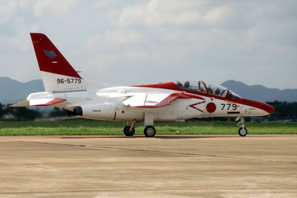 JASDF T-4 ashiya 20161009 105314
