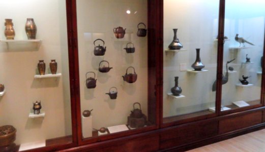 Japanese metalware - George Walter Vincent Smith Art Museum - DSC03814