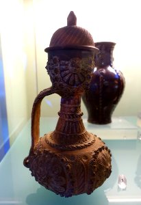 Jar, probably from Caldas da Rainha, 16th century, ceramic - Museu Nacional de Soares dos Reis - Porto, Portugal - DSC00354