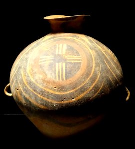 Jar, neolithic China, Yangshao Gansu culture, Banshan period, 3rd millenium BC, painted earthenware - Museu do Oriente - Lisbon, Portugal - DSC06843