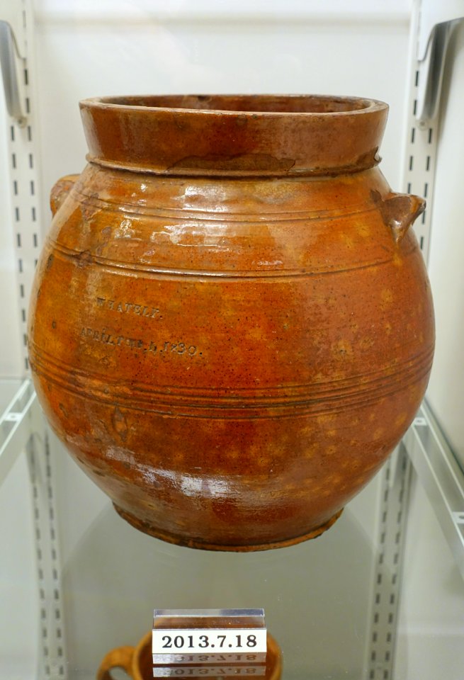 Jar or pot by Martin Crafts, Whately MA, 1830, lead-glazed redware, item HD 2013.7.18 - Flynt Center of Early New England Life - Deerfield, Massachusetts - DSC04066