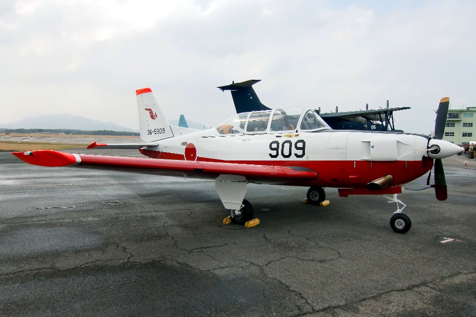 JASDF T-7 ashiya 20121124 123126