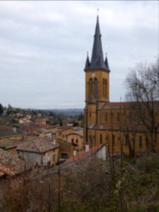 Jarnioux - Église Saint-Étienne - Depuis la rue du Château
