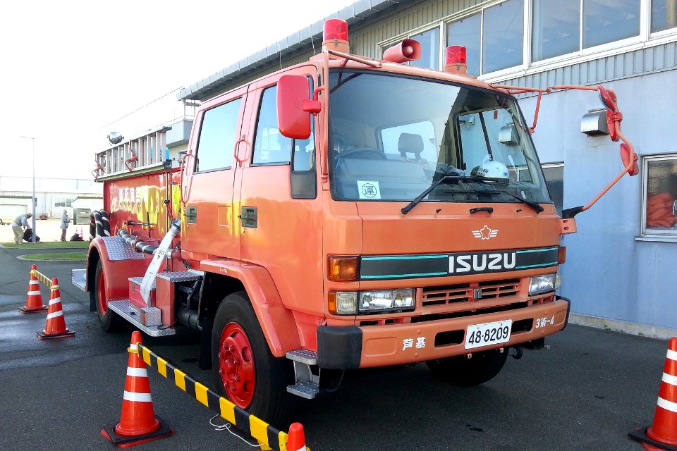JASDF Fire-engine ashiya 20161009 153351
