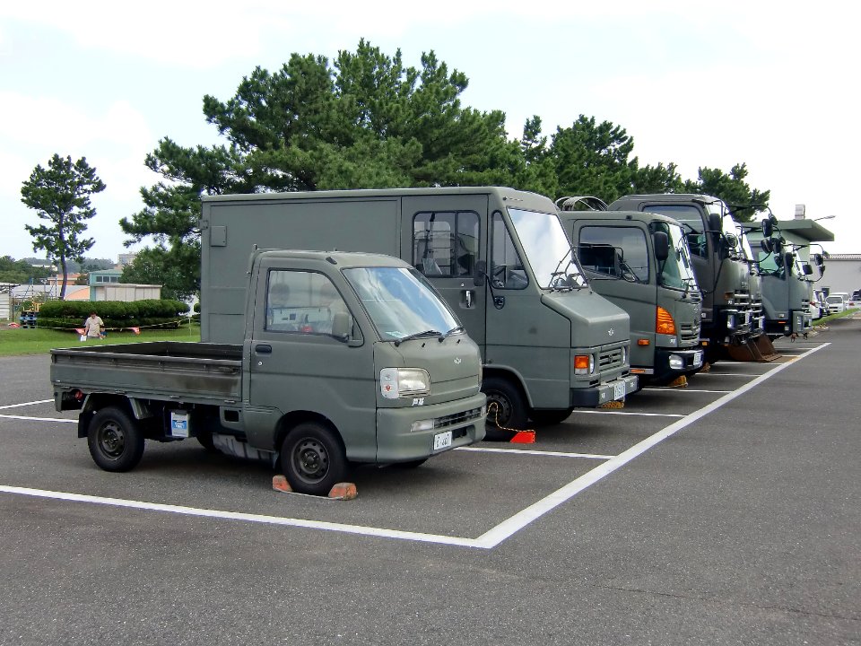 JASDF Support-vehicle ashiya 20161009 100108