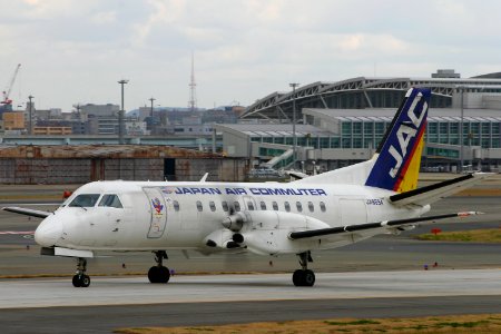 JapanAirCommuter Saab340 fukuoka 20041227105336