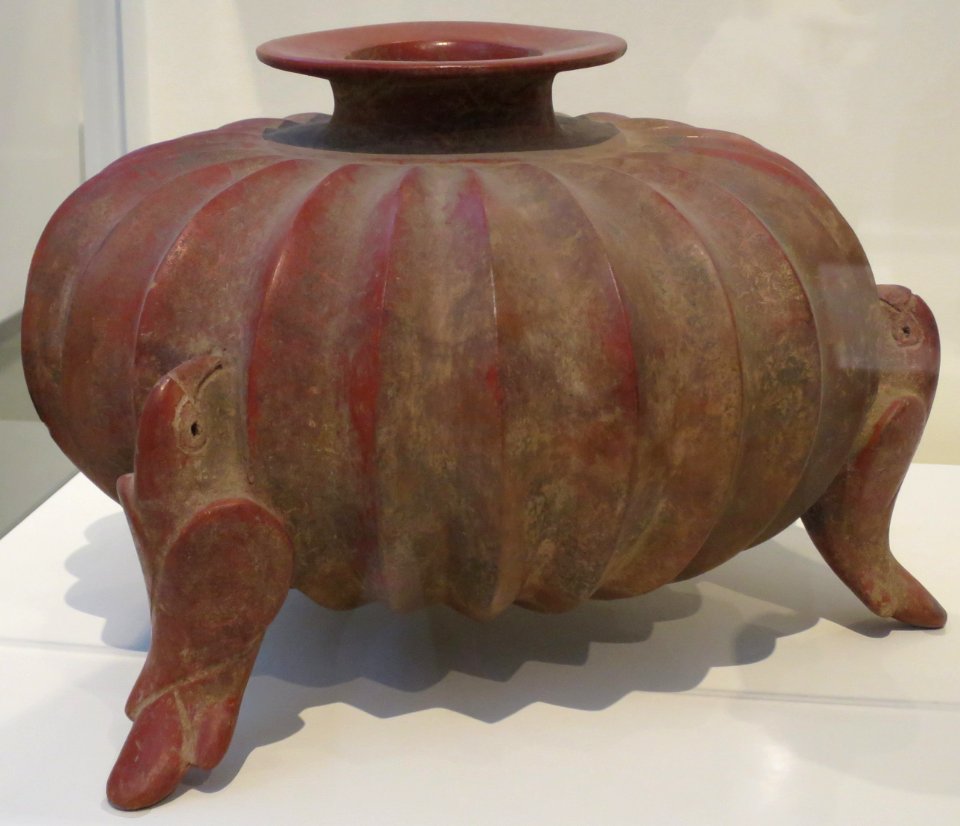 Jar with parrot feet, Colima, Mexico, Honolulu Museum of Art, 2294.1
