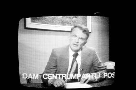 Janmaat, lijsttrekker Centrumpartij tijdens zijn zendtijd de tv begin deze week, kop, Bestanddeelnr 931-5006