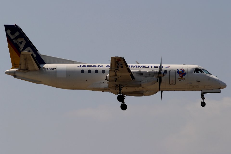 JapanAirCommuter Saab340 fukuoka 20060330121654