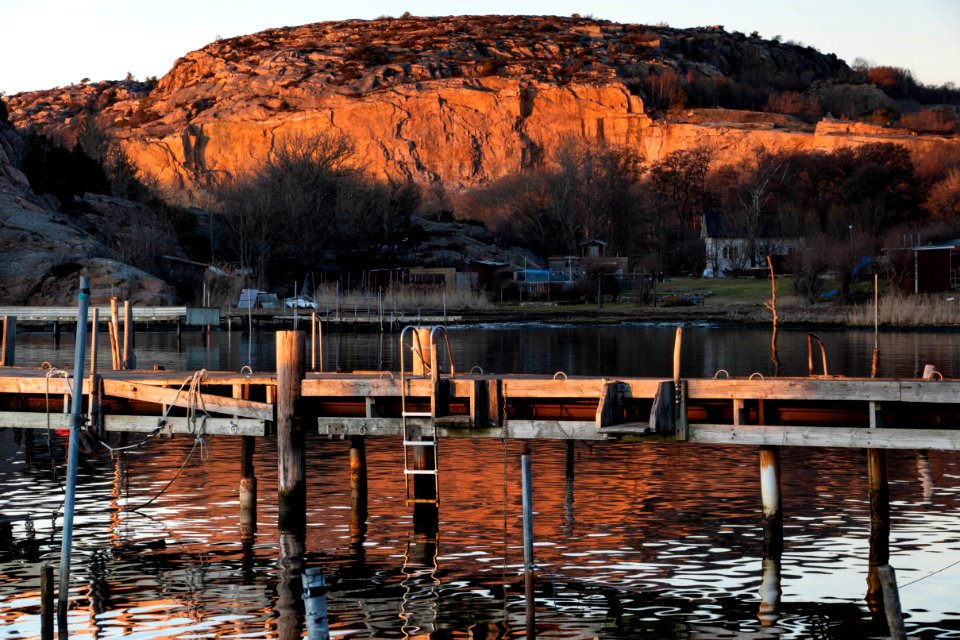 Jetties in front of Busberget hill