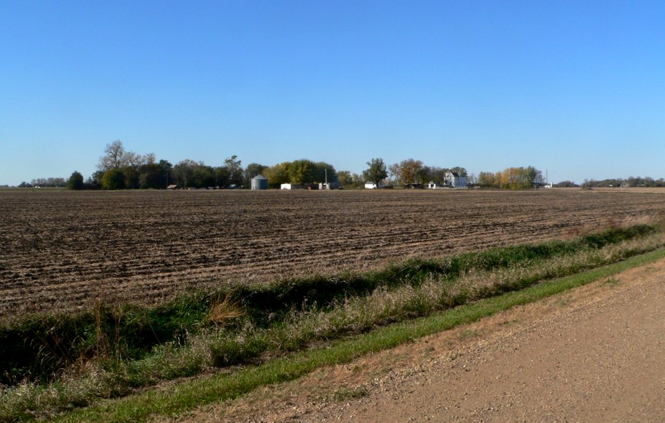 Jens and Anna Junker farmstead (Clay Co SD) from SE 1