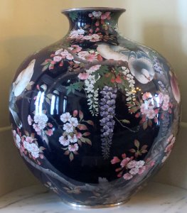 Japanses cloisonné vase, Iolani Palace photo