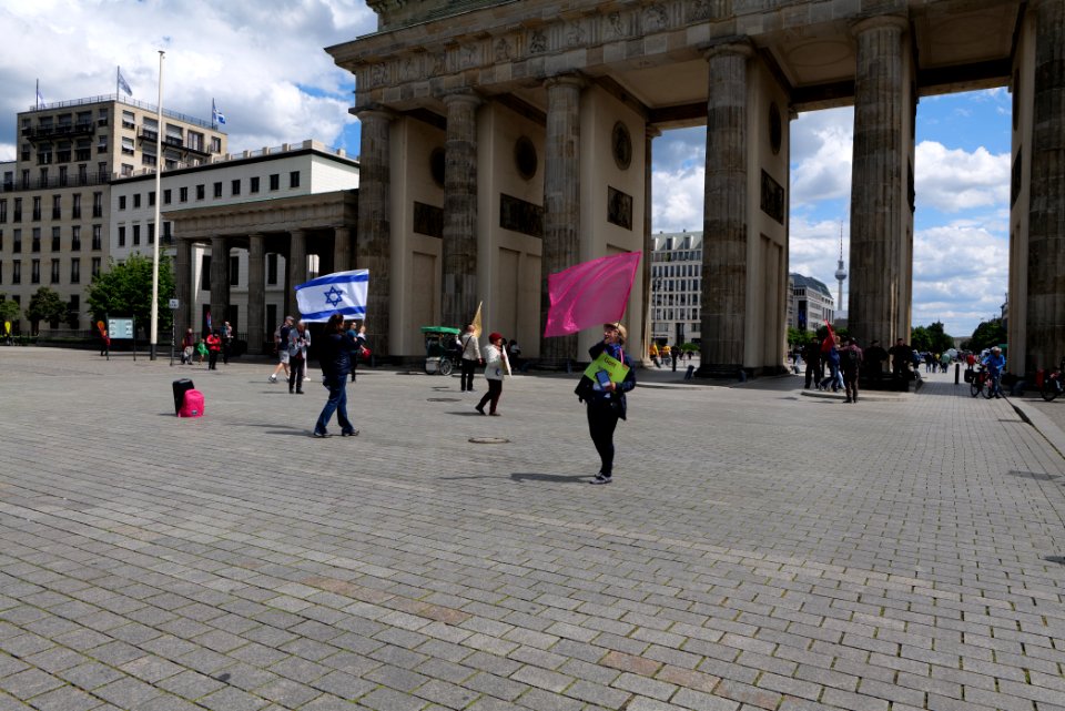 Jesus alive protest Berlin 2020-06-06 04