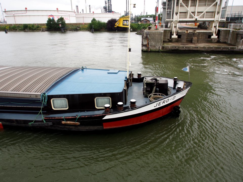 Jero-D - ENI 03150435, Van Cauwelaertsluis, Port of Antwerp pic6