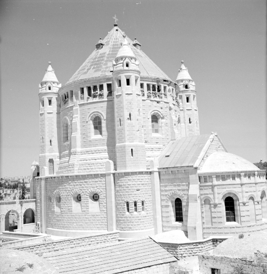 Jeruzalem. Dormition abdijkerk. De kerk dient als militaire uitkijkpost. In verb, Bestanddeelnr 255-2382