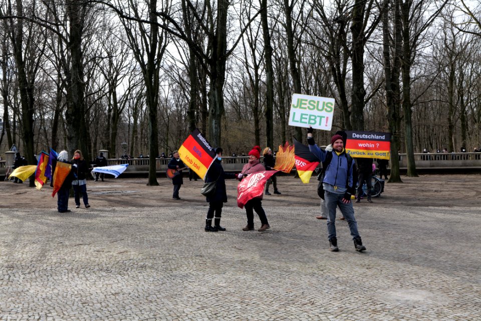 Jesus alive protest Berlin 2021-03-20 07