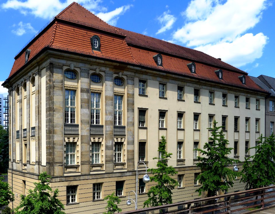 Jebensstraße 3 (Berlin-Charlottenburg)