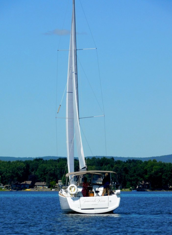 Jeanneau Sun Odyssey 349 sailboat French Kiss 2347