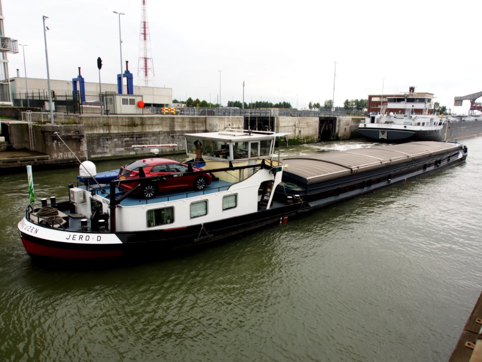 Jero-D - ENI 03150435, Van Cauwelaertsluis, Port of Antwerp pic7