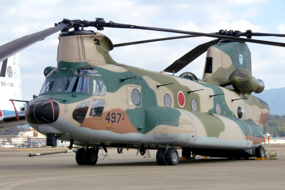 JASDF CH-47J(LR) fukuoka 20121103131020