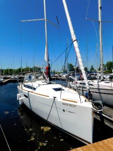 Jeanneau Sun Odyssey 349 sailboat French Kiss 1519