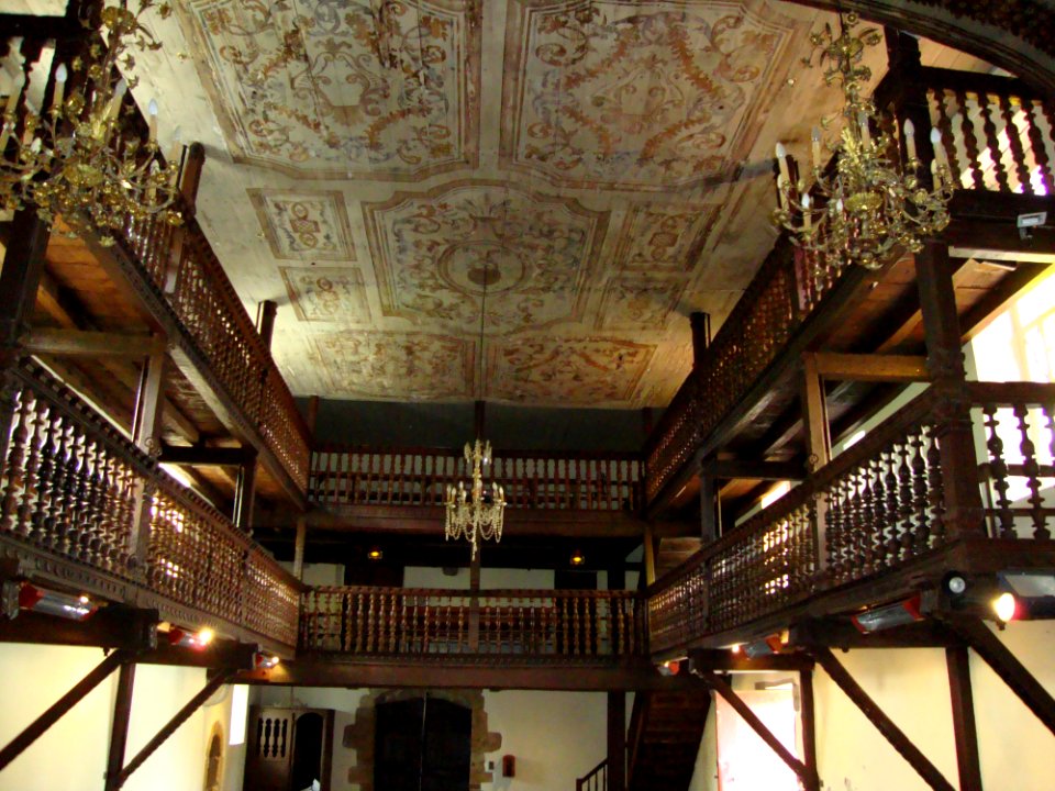 Jatxou (Pyr-Atl. Fr) plafond et tribunes de l'église