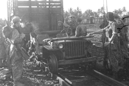 Jeep op rails met een spoorwegwagon, Bestanddeelnr 280-4-9