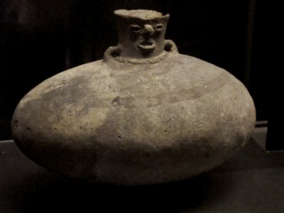 Jarre inca, Pérou 1450-1550. Muséum de La Rochelle photo