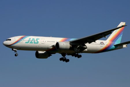JAS-Boeing 777-289-JA007D-Fukuoka airport-20050213-141646