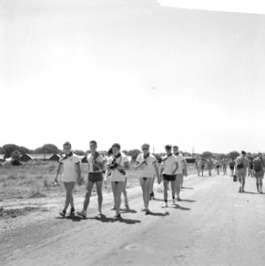 Jamboree 1963 te Marathon Griekenland Terug van het zwemuurtje verplicht, Bestanddeelnr 915-4224