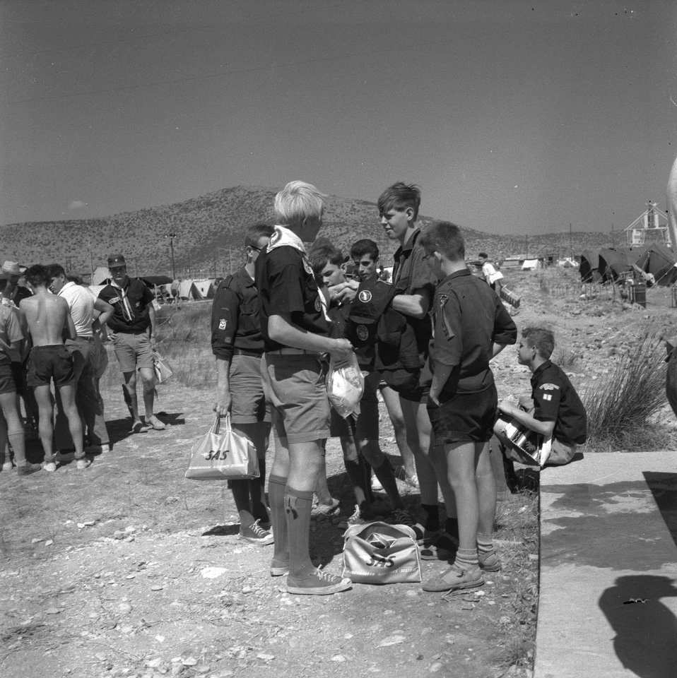 Jamboree 1963 te Marathon Griekenland Swoppen handel in tassen en verschillende, Bestanddeelnr 915-4424