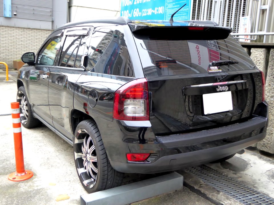 Jeep COMPASS Limited (MK49) rear