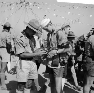 Jamboree 1963 te Marathon Griekenland Handel in het kamp, Bestanddeelnr 915-4273