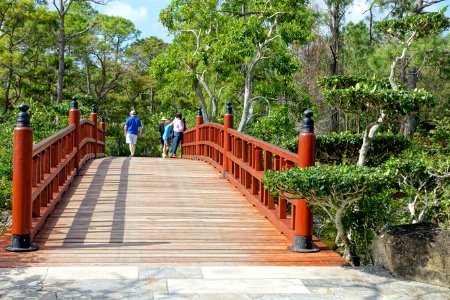 James and Hazel Gates Woodruff Memorial Bridge - Morikami Museum and Japanese Gardens - Palm Beach County, Florida - DSC03298
