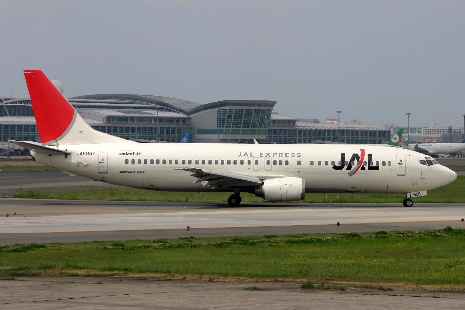 JalExpress B737-400 fukuoka 20050429114212