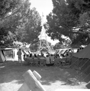 Jamboree 1963 te Marathon Griekenland Franse padvinders in hun kamp, Bestanddeelnr 915-4385