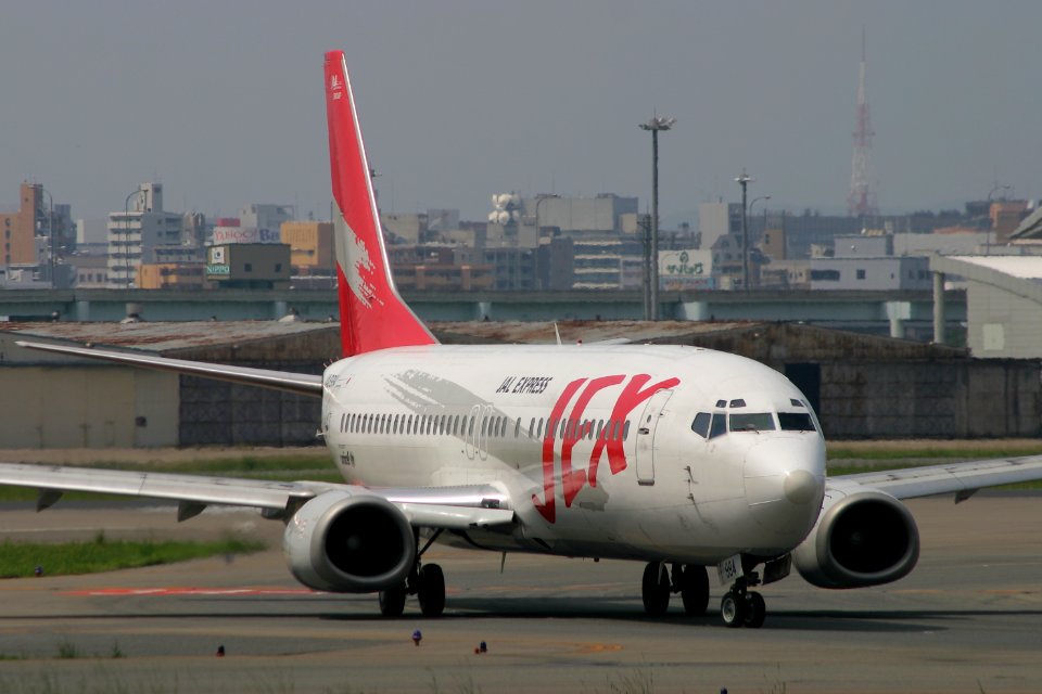 JalExpress B737-400 fukuoka 20040919121734