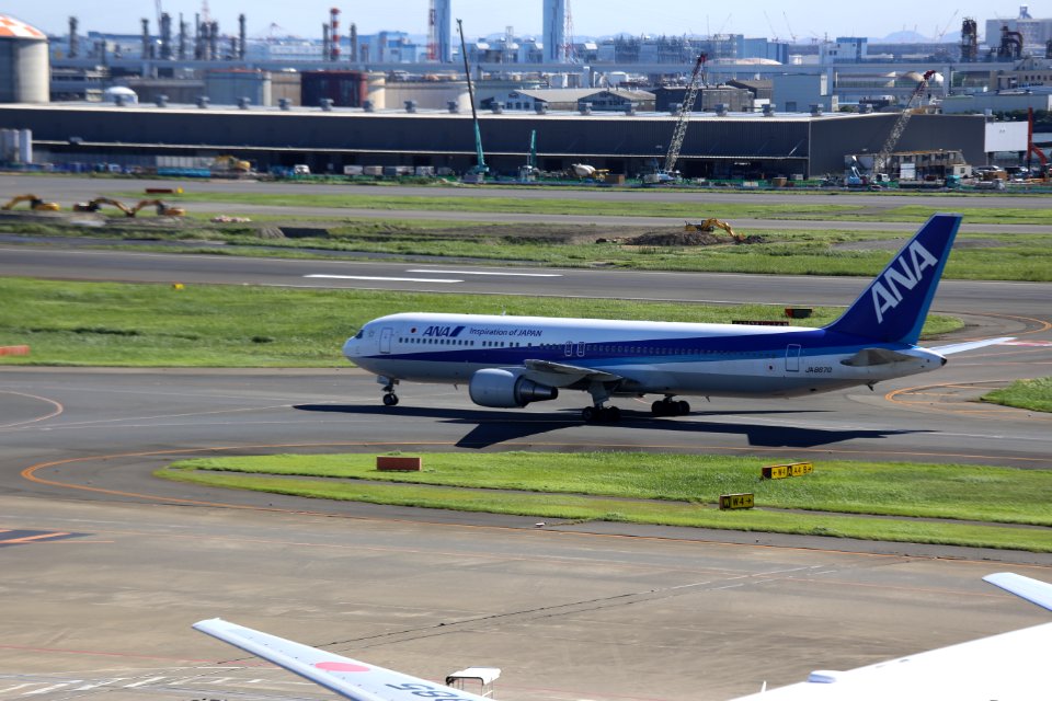 JA8670 RJTT 4